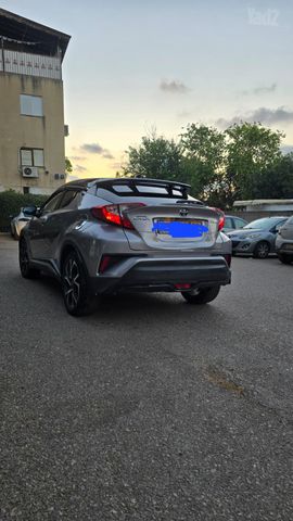 טויוטה C-HR