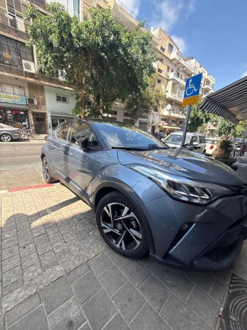 טויוטה C-HR