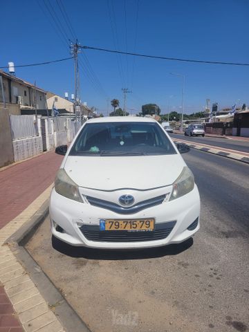 מודעת רכב טויוטה יאריס