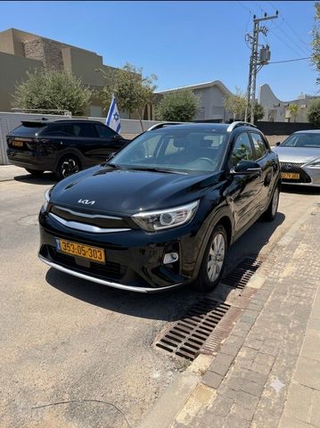 קיה סטוניק