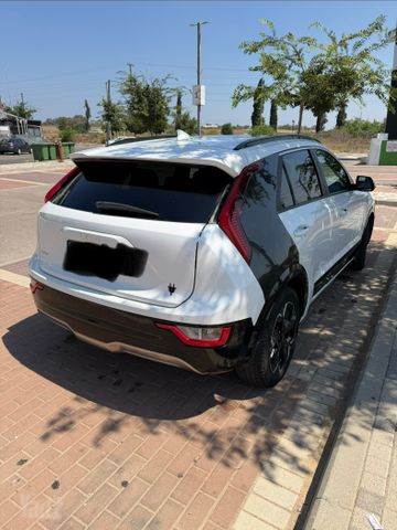 קיה נירו
