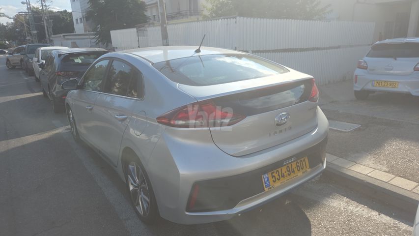 יונדאי איוניק
