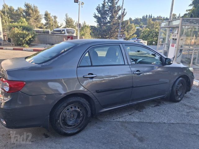 מודעת רכב טויוטה קורולה