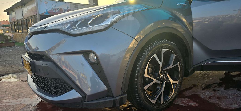 טויוטה C-HR
