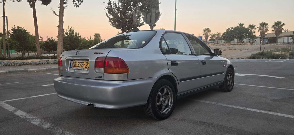 הונדה סיוויק