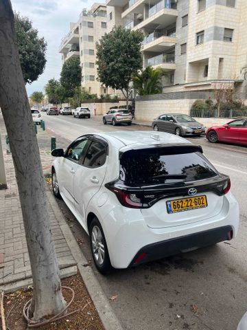 מודעת רכב טויוטה יאריס