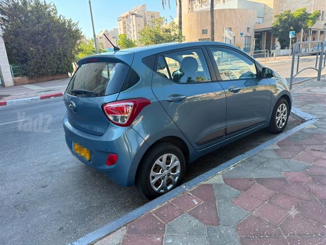 יונדאי i10