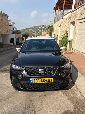סיאט ארונה