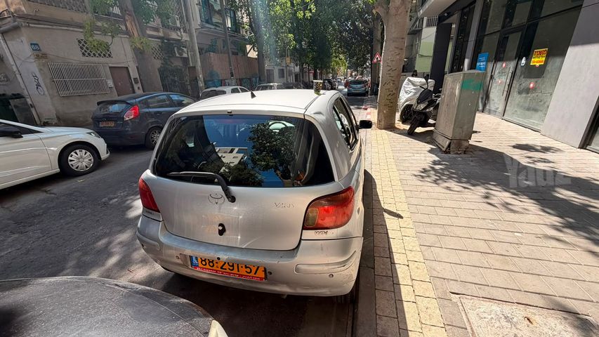 טויוטה יאריס