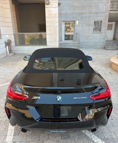 ב מ וו Z4