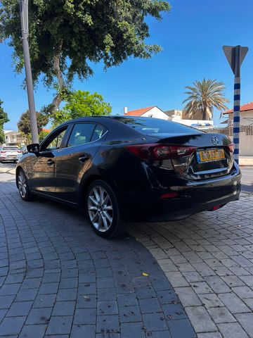 מאזדה 3