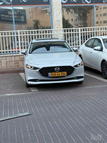 מאזדה 3