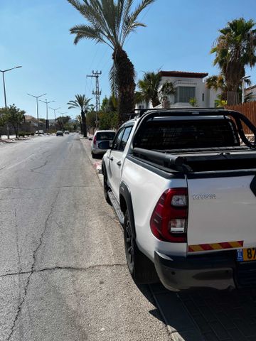 טויוטה היילקס