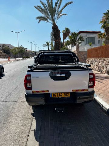 טויוטה היילקס