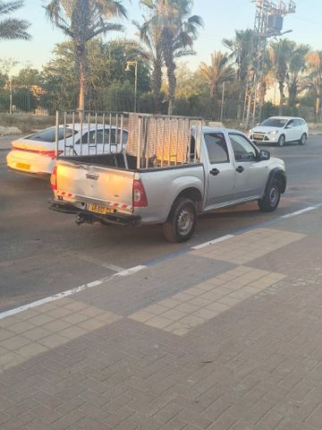 איסוזו די-מקס