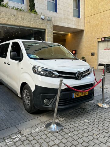 מודעת רכב טויוטה פרואייס
