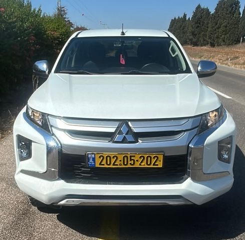 מיצובישי טרייטון / L200