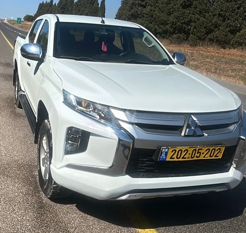 מיצובישי טרייטון / L200