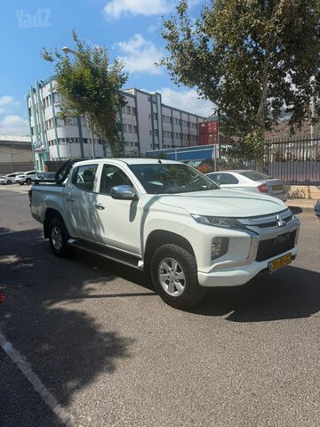 מיצובישי טרייטון / L200