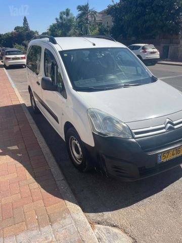 מודעת רכב סיטרואן ברלינגו