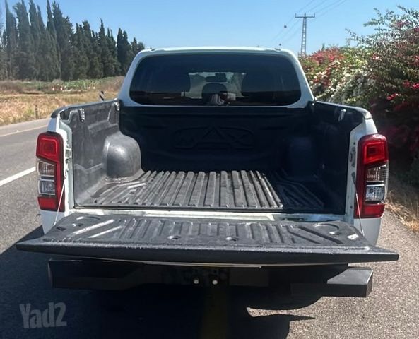 מיצובישי טרייטון / L200