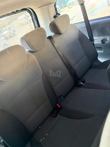 יונדאי H-1 / i800