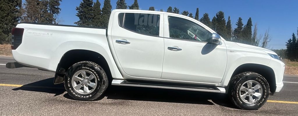מיצובישי טרייטון / L200