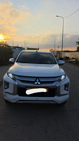 מודעת רכב מיצובישי טרייטון / L200
