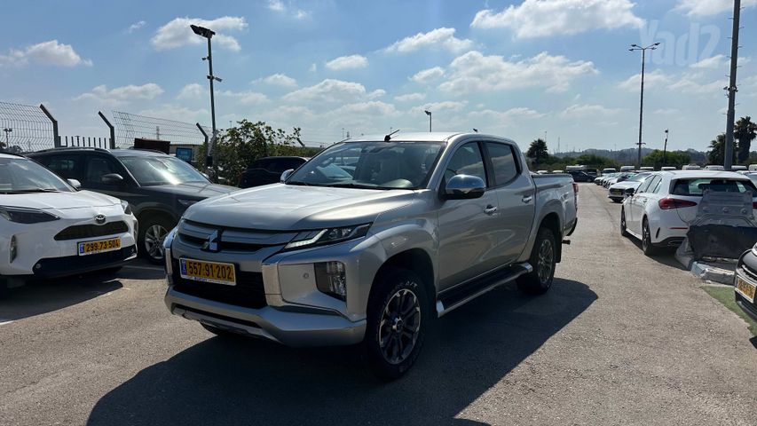 מיצובישי טרייטון / L200