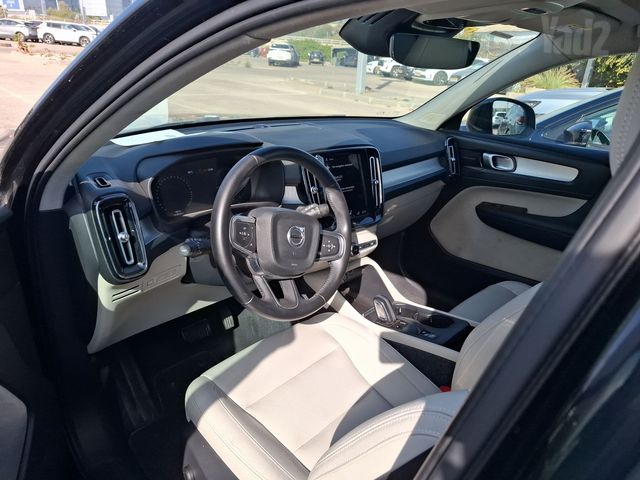 וולוו XC40