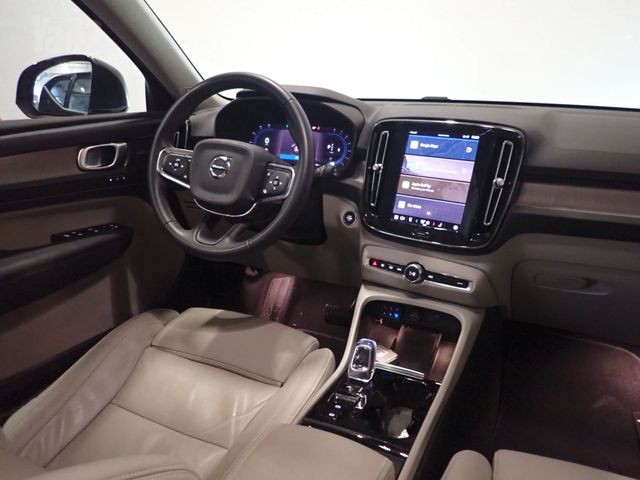 וולוו XC40