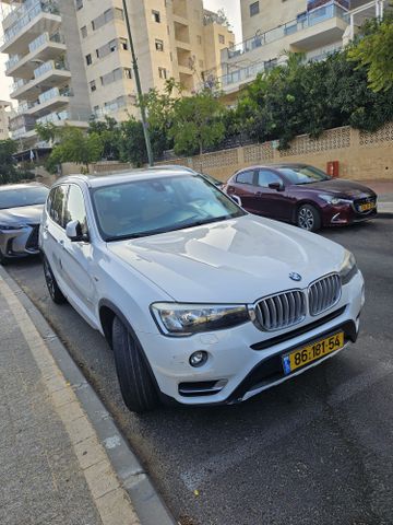 ב מ וו X3