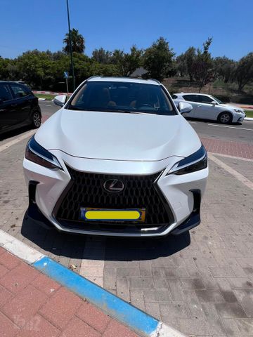 לקסוס NX