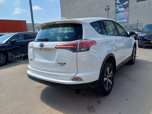 טויוטה RAV4