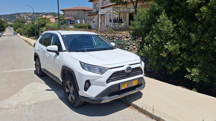 טויוטה RAV4
