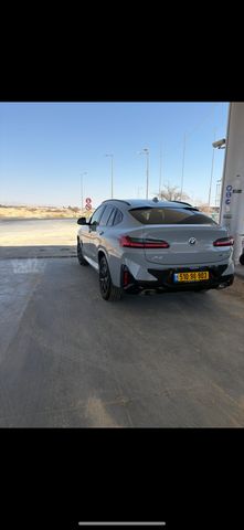 ב מ וו X4
