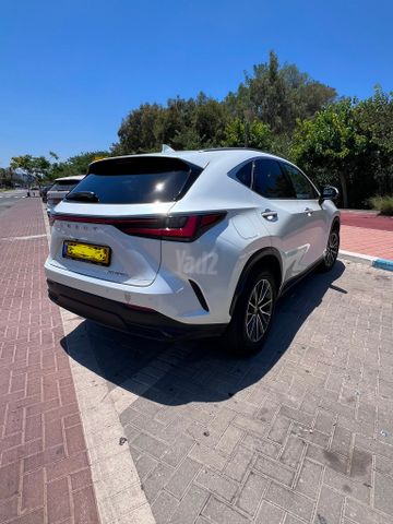 לקסוס NX