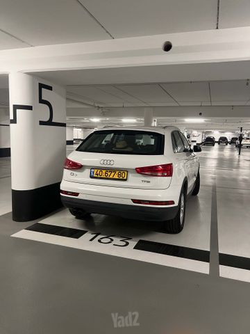 אאודי Q3