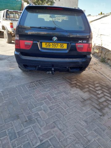 ב מ וו X5