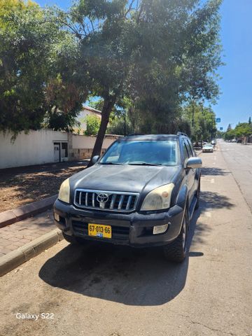 טויוטה לנד קרוזר