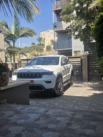 גרנד צ'ירוקי Limited אוט׳ בנזין 3.6 (290 כ״ס)