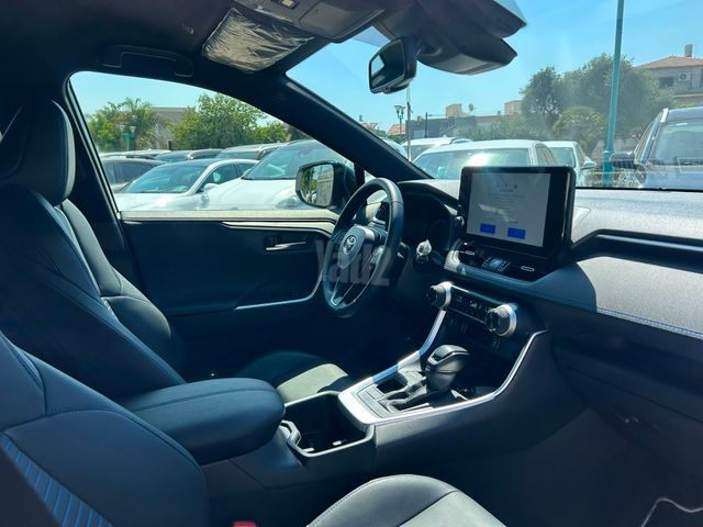 טויוטה RAV4