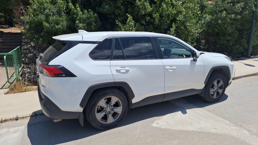 טויוטה RAV4