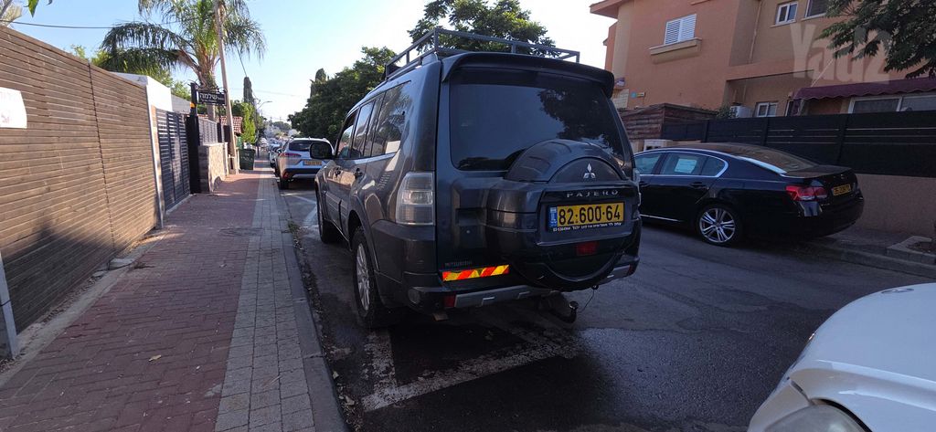 מיצובישי פג'רו