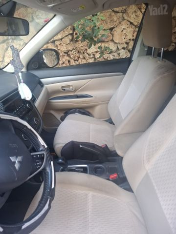 מיצובישי אאוטלנדר