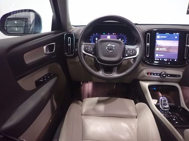 וולוו XC40