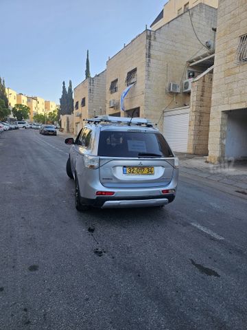 מיצובישי אאוטלנדר