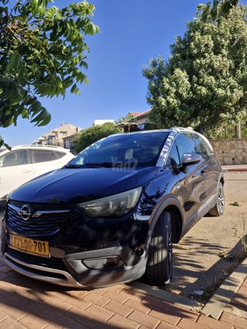 אופל קרוסלנד X