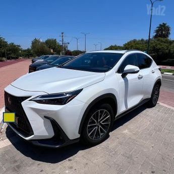 לקסוס NX