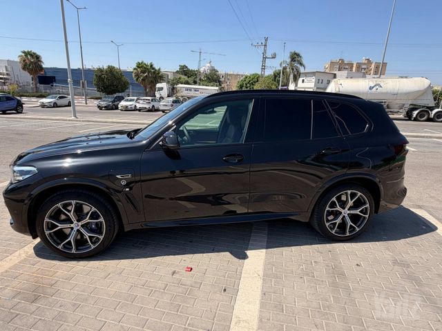ב מ וו X5